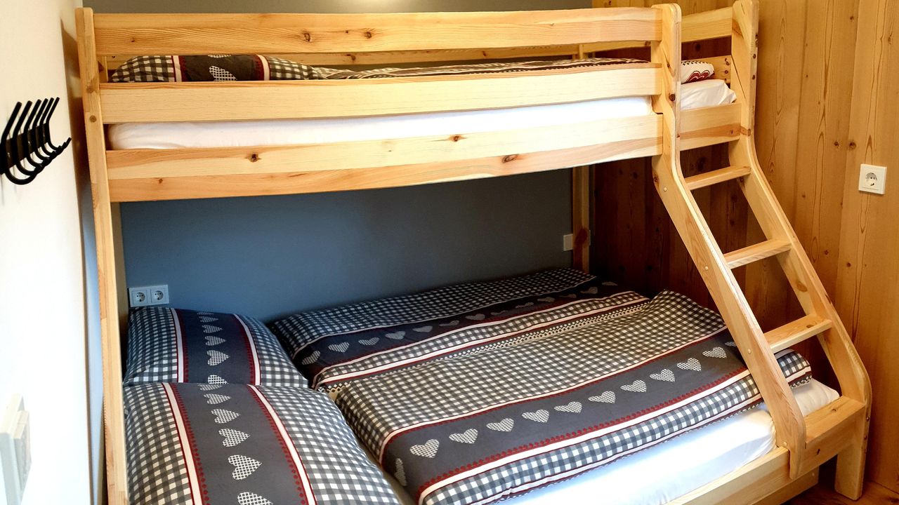 Schlafzimmer 4 mit großem Stockbett Schlafzimmer 4 mit großem Stockbett